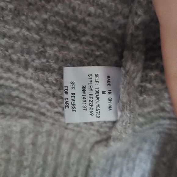 HYFVE Balloon Sleeve Cardigan Sweater - Picture 7 of 8